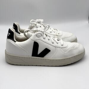 Veja V-90 Leather Sneaker Women Shoes Black White US 8 EU 39 Brazil Celebrity